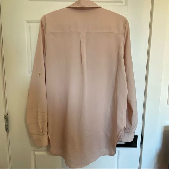 Calvin Klein CK logo loose fit mauve button front blouse size Medium EUC - Picture 6 of 7